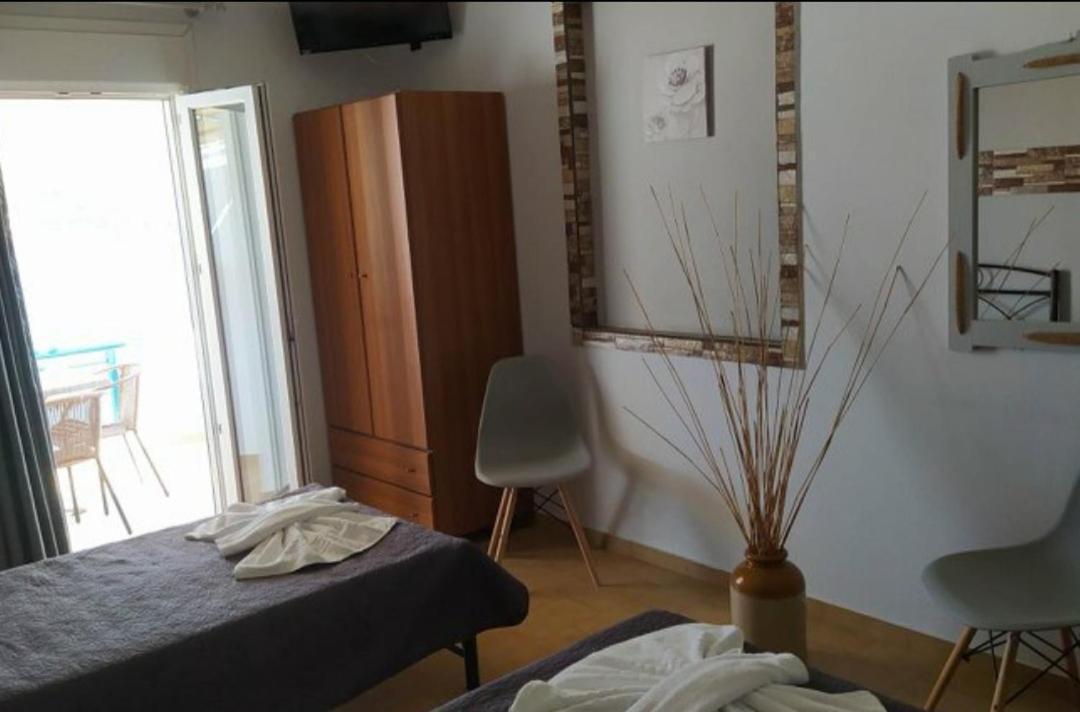 Ferienwohnung Meltemi Posidhonía Exterior foto